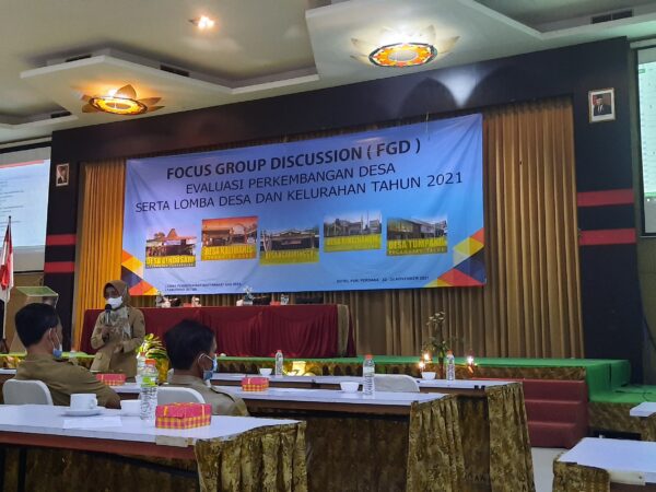 FOCUS GROUP DISCUSSION EVALUASI PERKEMBANGAN DESA KABUPATEN BLITAR TAHUN 2021