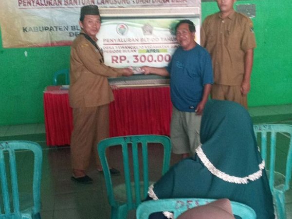 PENYALURAN BLT DANA DESA BULAN APRIL TAHUN 2025 DESA TAWANGREJO KECAMATAN BINANGUN